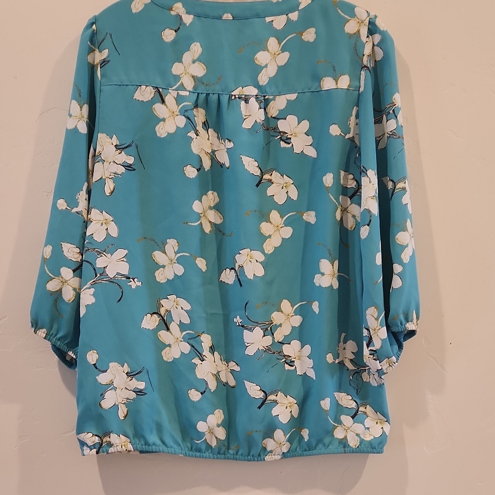 Loft Floral Blue Women's Top - Picture 4 of 6